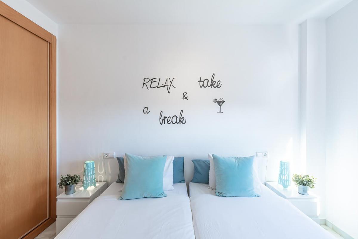 Andaluz Apartments Mar De Нерха Экстерьер фото